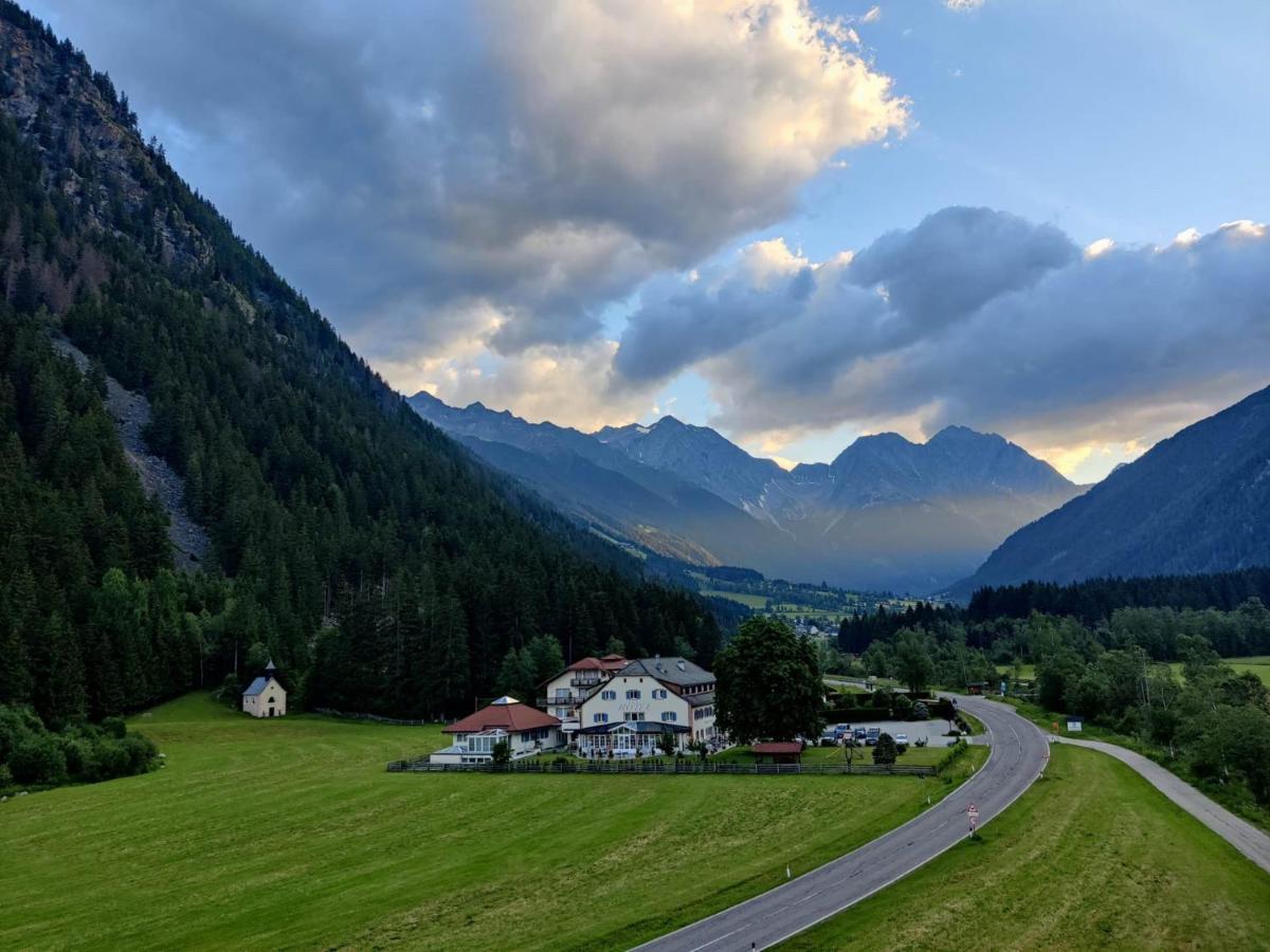 Hotel Bad Salomonsbrunn Anterselva di Mezzo Exterior foto